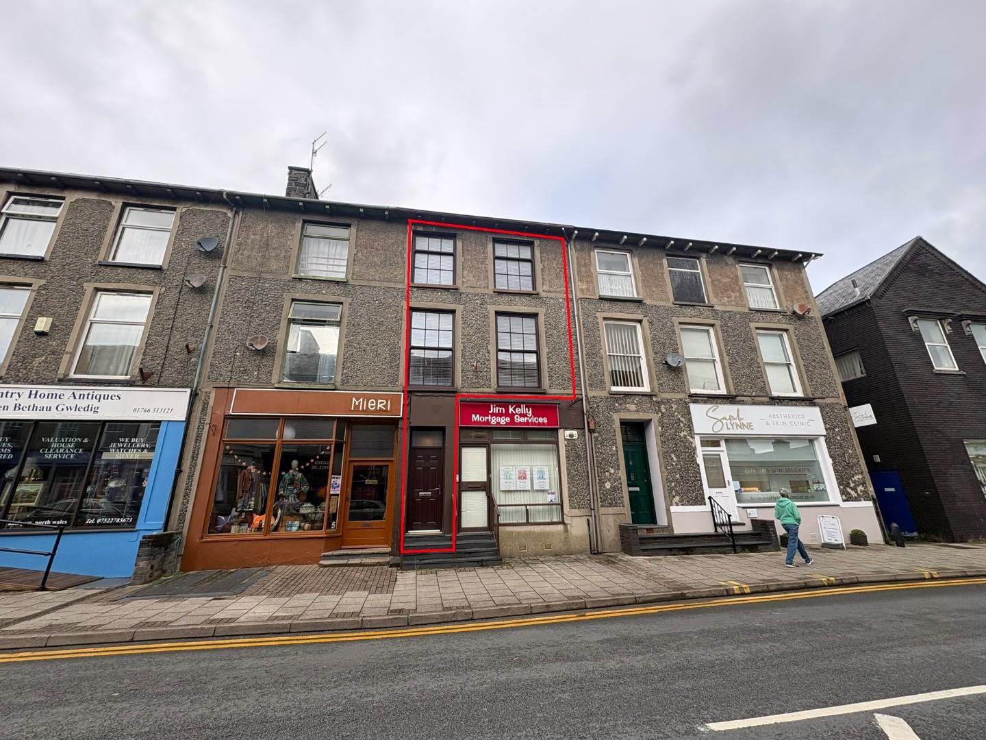 Bank Place, Porthmadog